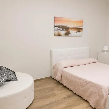 Al Centro, A Due Passi Dal Mare Nuovo Apartment