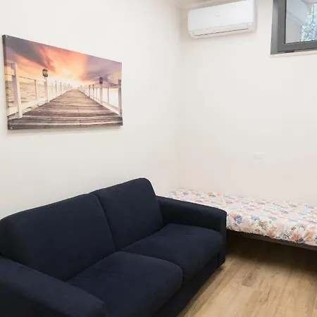 Al Centro, A Due Passi Dal Mare Nuovo Anzio